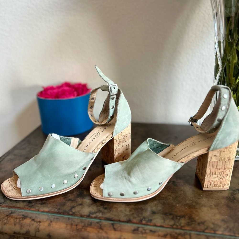 Chinese Laundry Women's Savana Heeled Sandal in Size 10